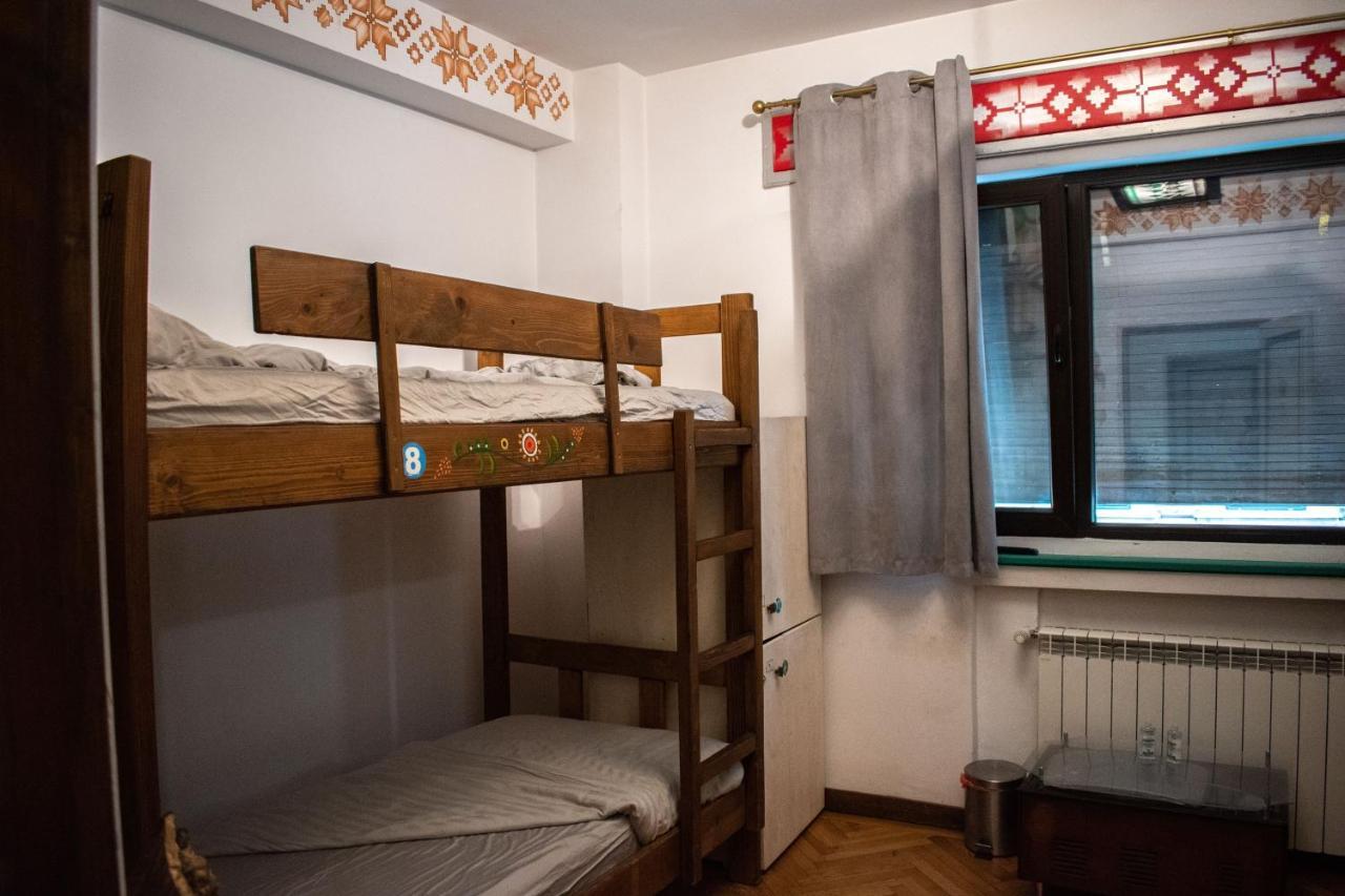 Hostel Bauhaus Boekarest Buitenkant foto
